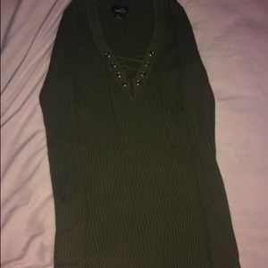rue21 v neck lace up long sleeve top